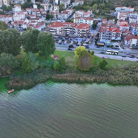 Lida'S Apartment Lake View Kastoria Esterno foto